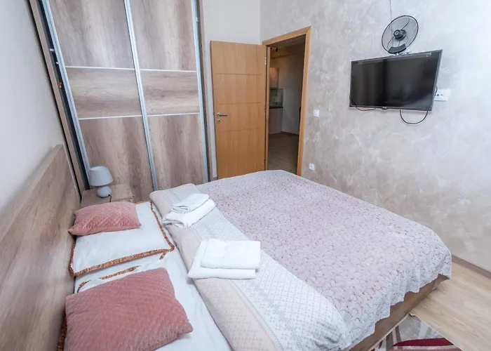 Djuric Lux Gondola * 兹拉蒂博尔